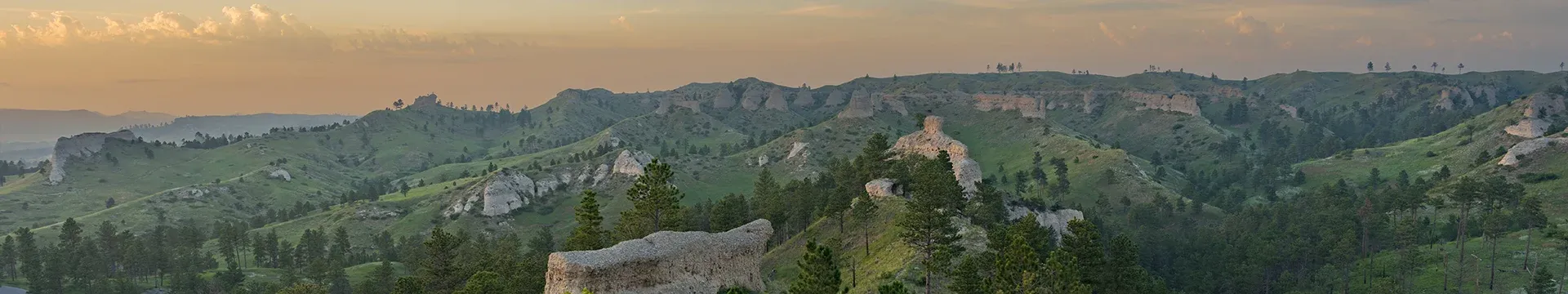 Ridgeline and buttes at Chadron State Park